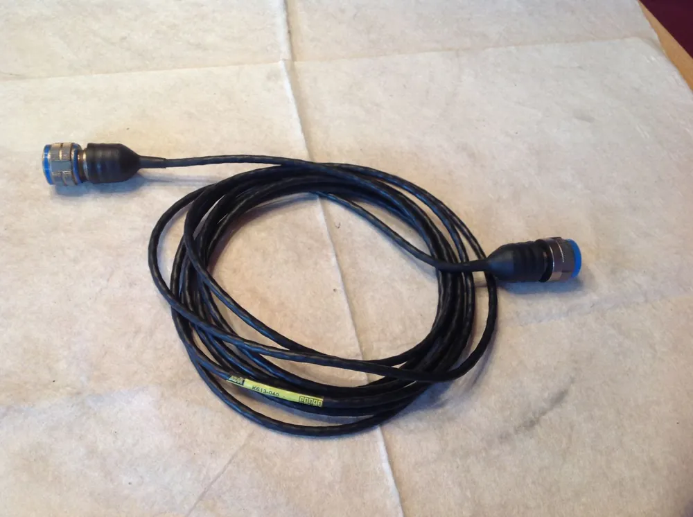 Billig Spezialkabel K613-040 mit 2 x 22-Pol.Stecker (M) - Länge 3,50m