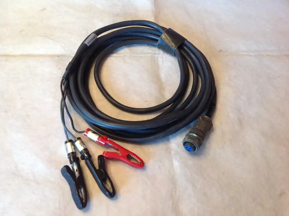 Stromversorgungskabel PK 119 mit 1 x 3-Pol.Stecker (W) und 3 x Klemmen - Länge 3m Knallerangebot