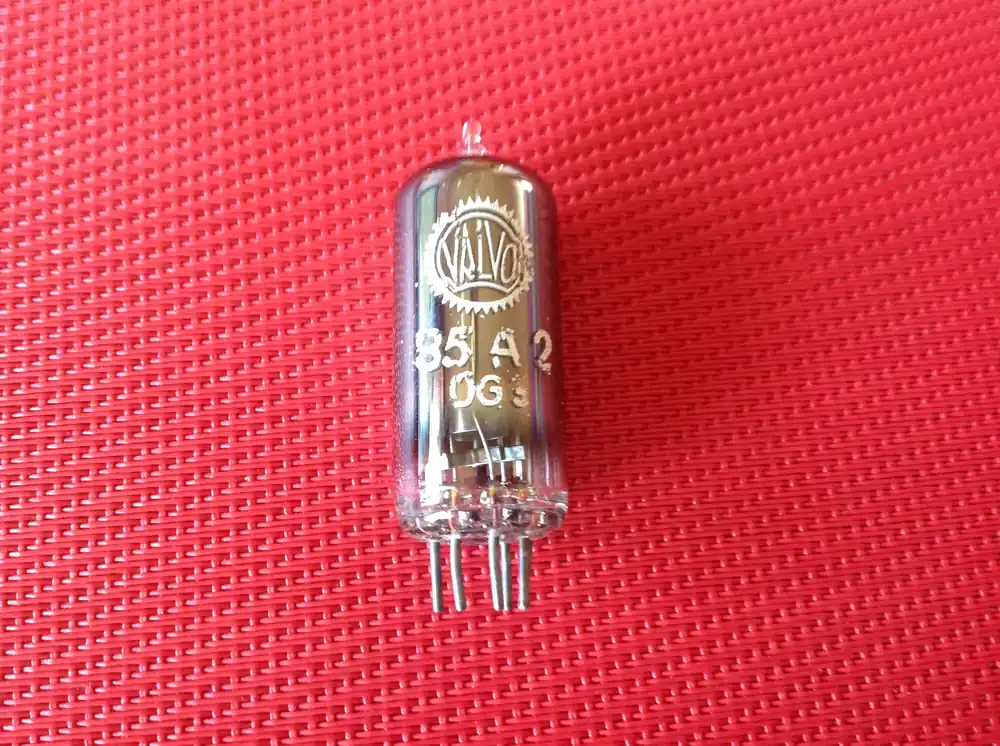 Ausverkauf Elektronenröhre Valvo 85A2