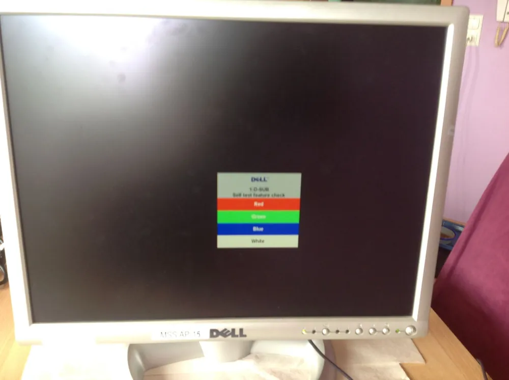 Solange Der Vorrat Reicht Monitor 20" Dell 2001FP