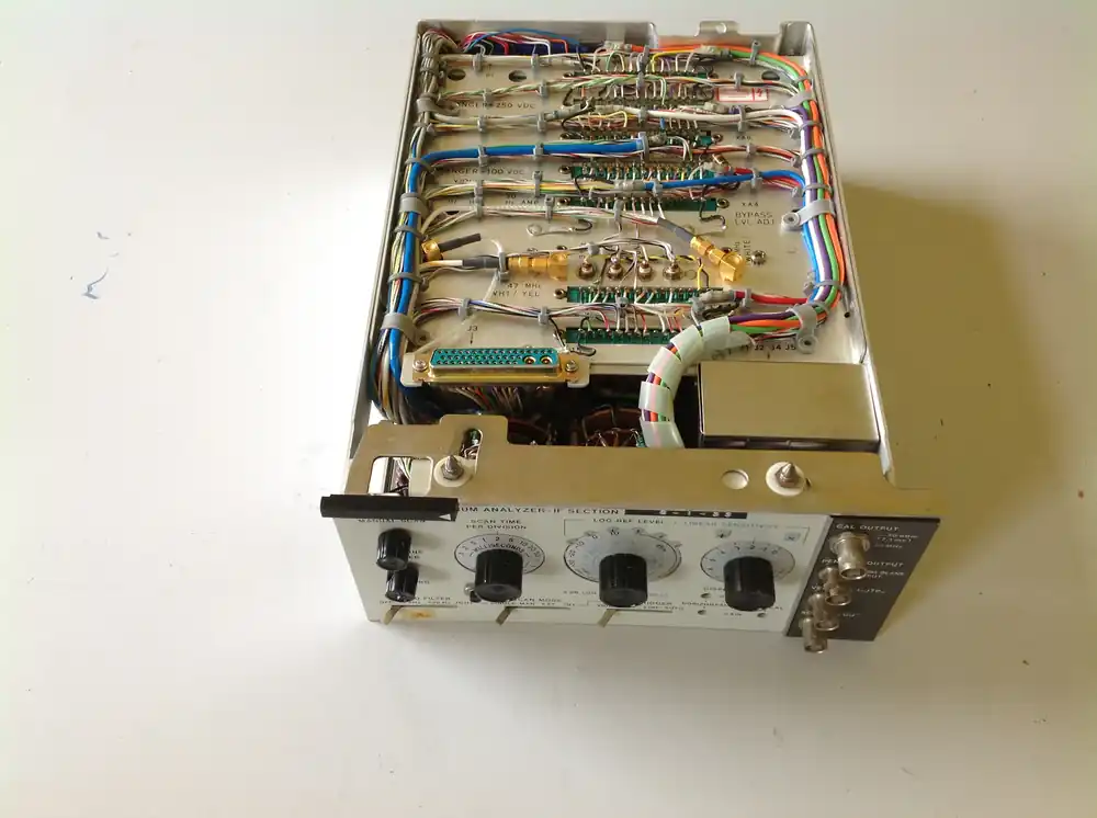 Schnäppchen Hewlett Packard 8552B Spectrum Analyser IF-Sektion