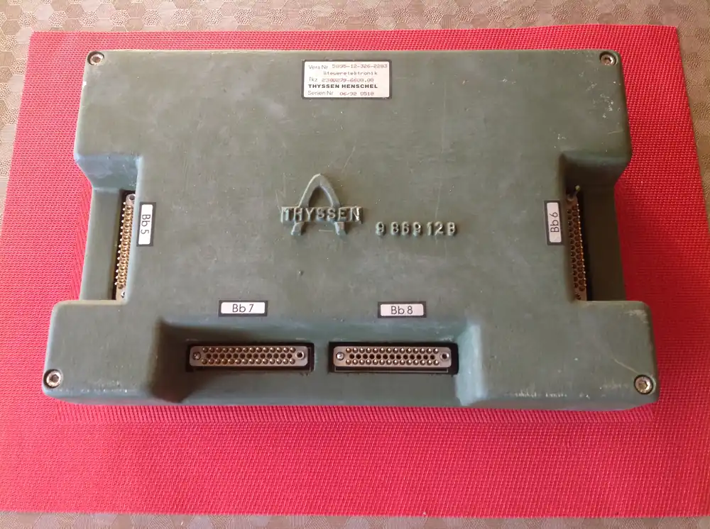 Ausverkauf Steuerelektronik für Control-Monitor GRO, Schützenpanzer Marder