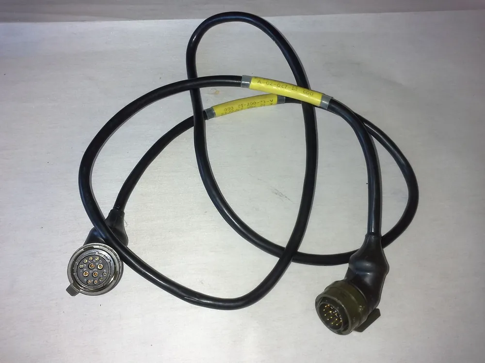 Steuerkabel K18 zw. SEM 35 u.Ant.-Abstimmgerät Neue Ware