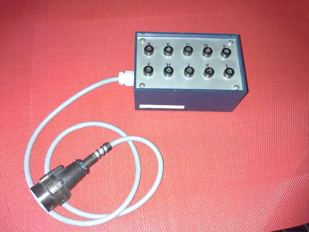 Fernmeldeverteiler 10-fach mit U-77 Stecker Schnäppchen