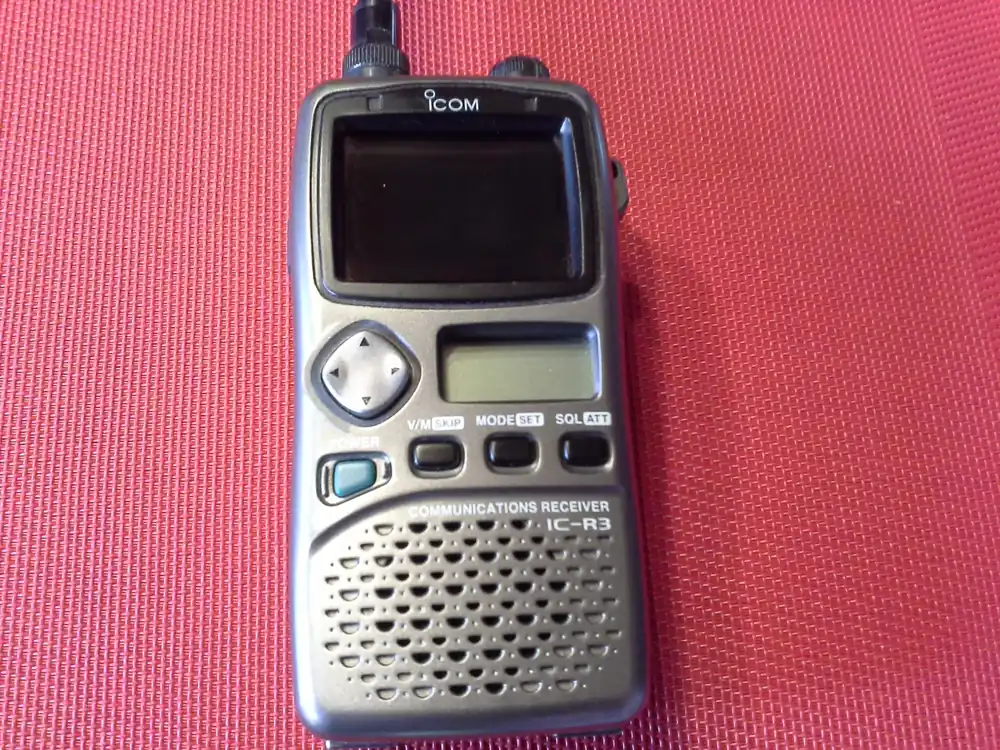 Finale Aktion Breitbandempfänger ICOM IC-R3 mit Farbdisplay