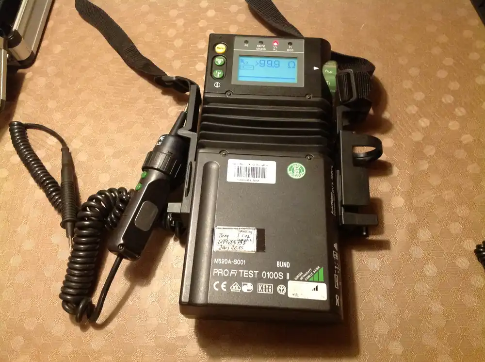 Neuheit Gossen-Metrawatt Typ Profitest 0100S II M520A für Elektrische Sicherheit nach BGV A2