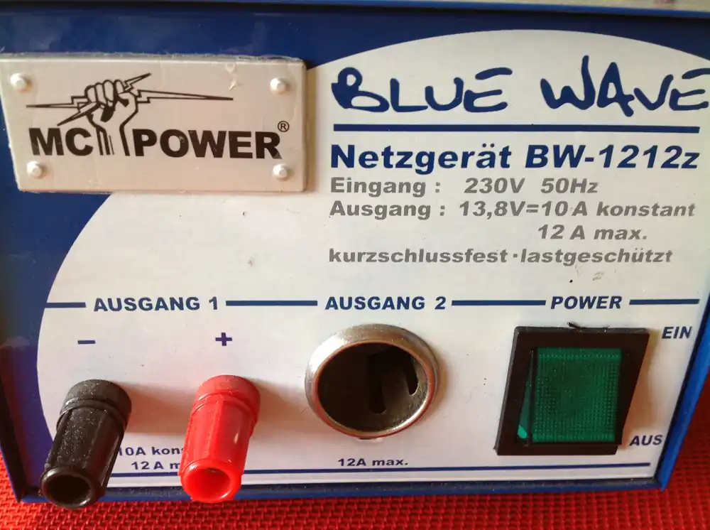 MC Power Blue Wave Netzgerät BW-1212z Letzte Chance