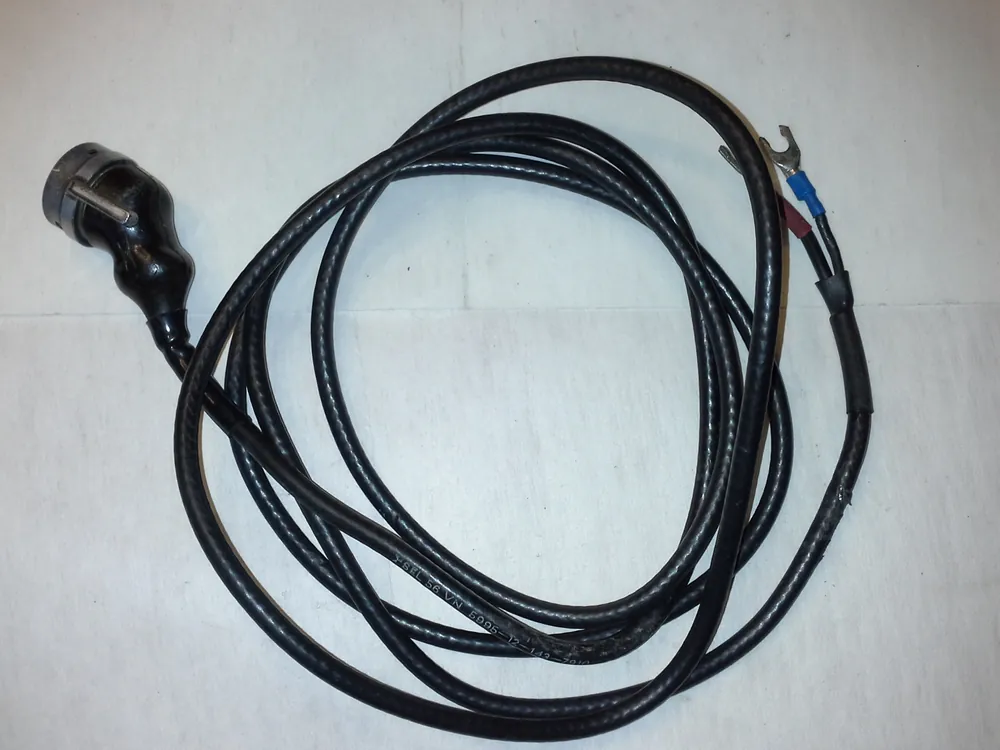Angebot Stromversorgungskabel - Länge 2 m Kabel 2
