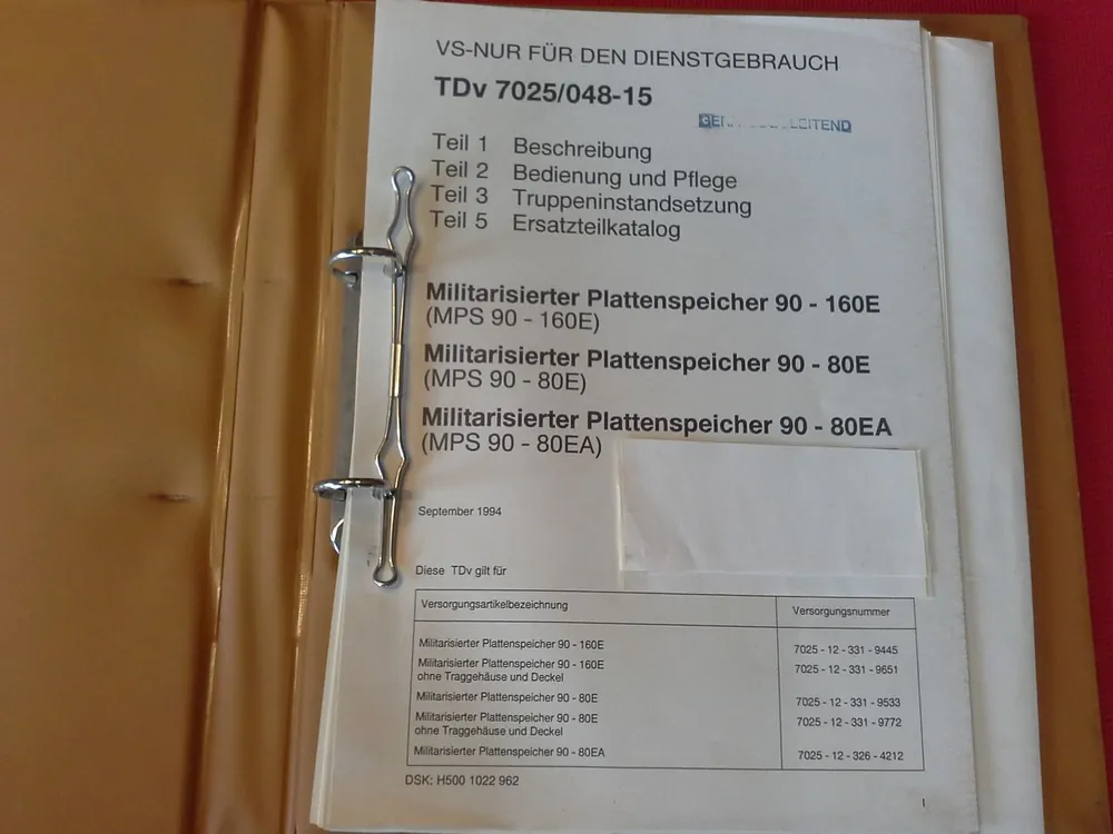 Militarisierter Plattenspeicher 90-160E/90-80E/90-80EA, TDv 7025/048-15 Kracherpreis