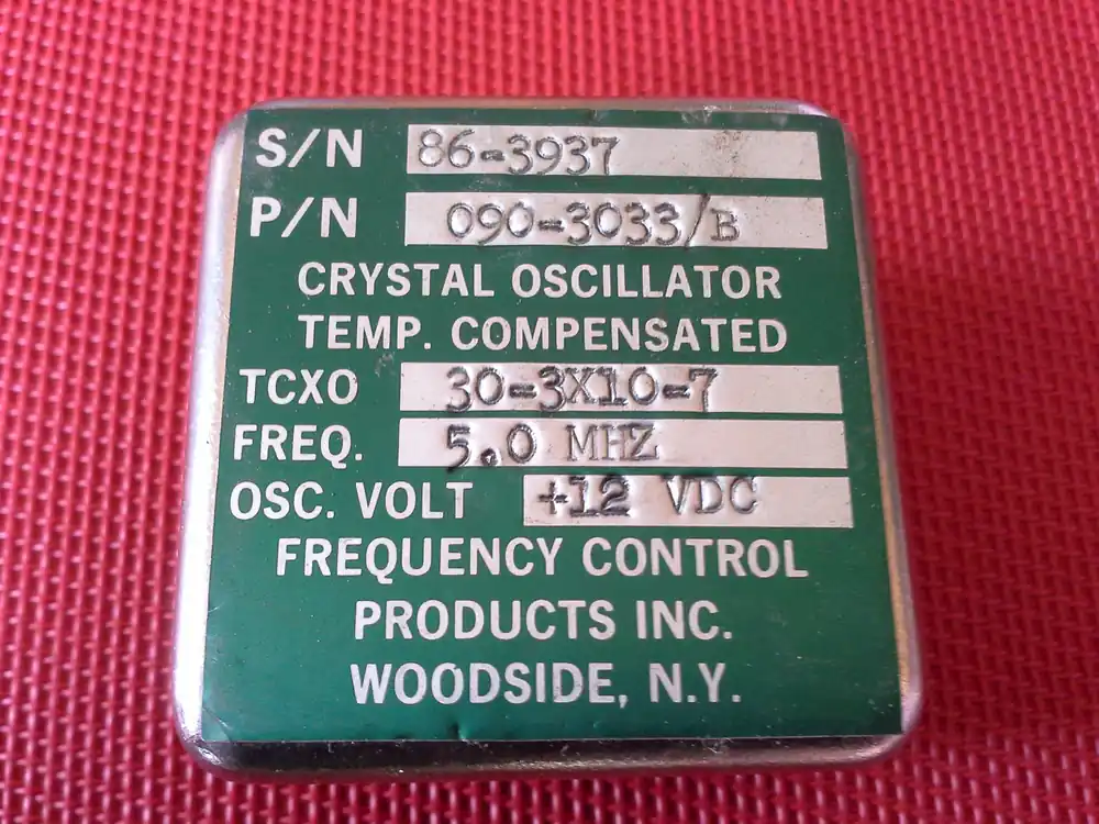 Schneller Versand Crystal Oszillator TCXO: 30-3x10-7