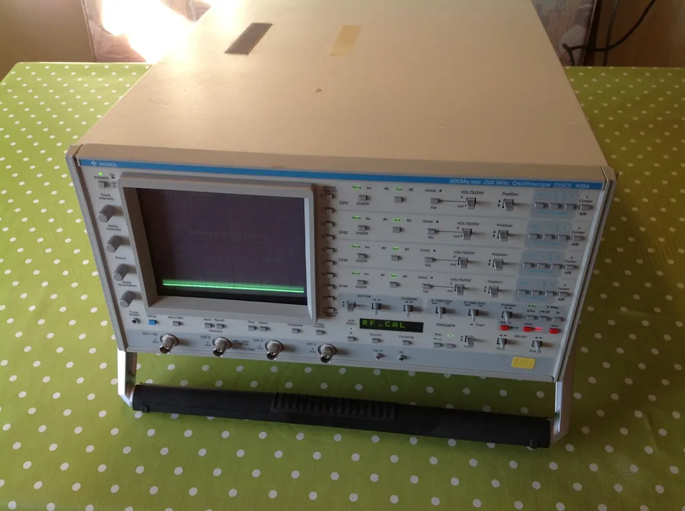 Jetzt Kaufen Digitalspeicher Oszilloskop Gould (DSO) 4090 Serie