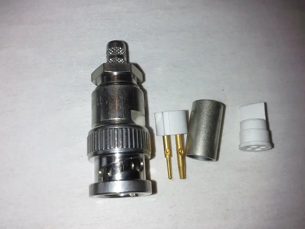 Neu Im Sortiment BNC-Stecker 11BNO-0-4-1C
