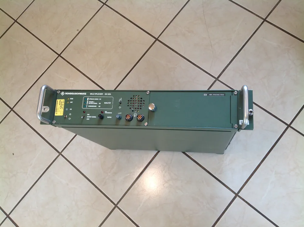 Rohde & Schwarz GX 324 Multiplexer Racal ALM 3229 Modem Beliebt
