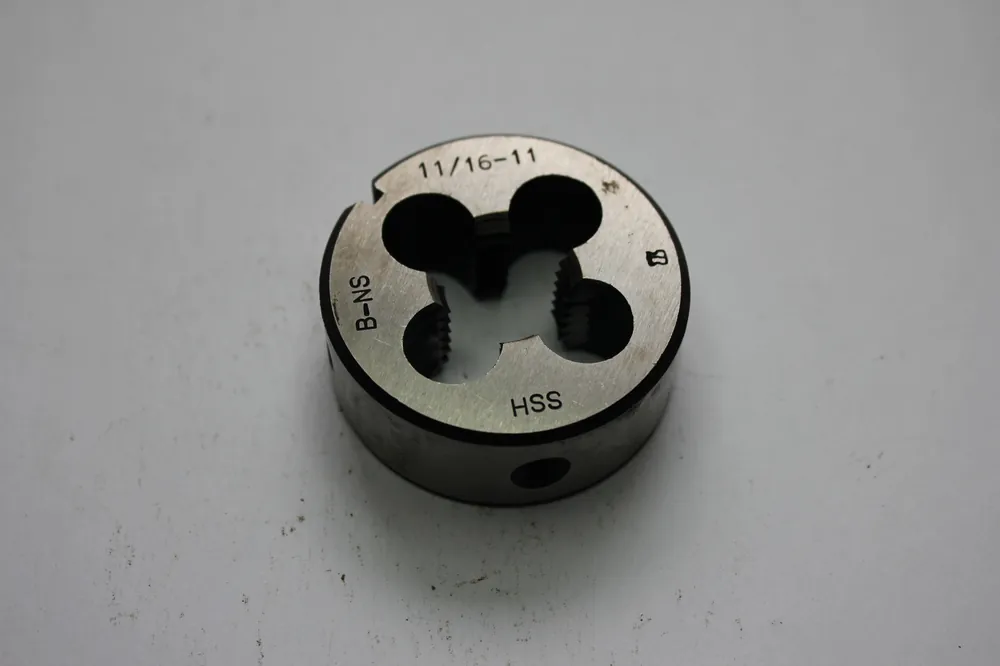 Preiswert Gewindeschneideisen 11/16"-11 B-NS HSS