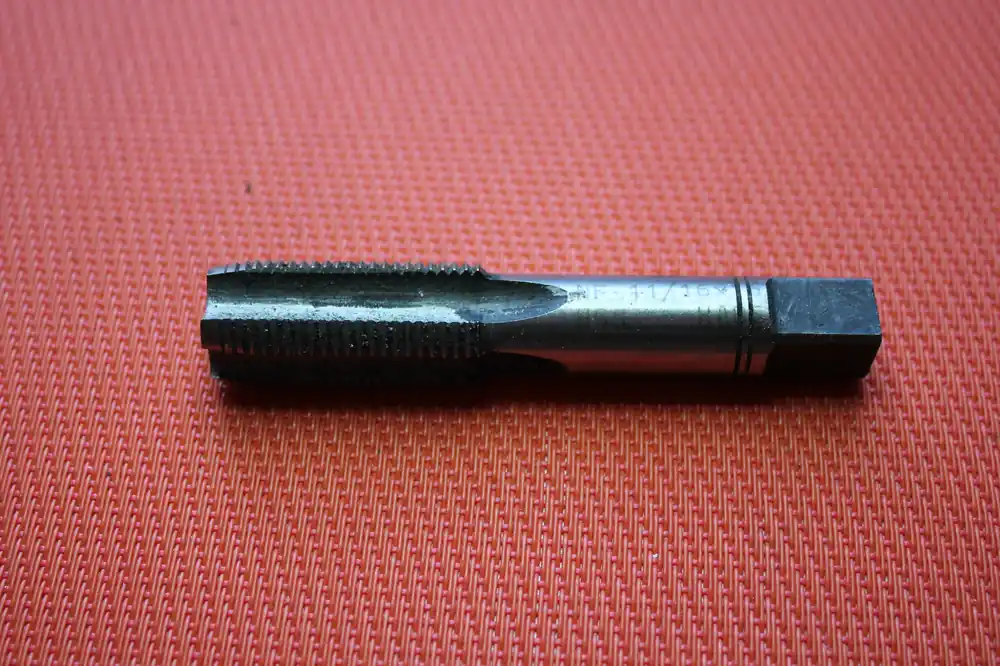 Saisonangebot Gewindebohrer 11/16"-16 NF HSS