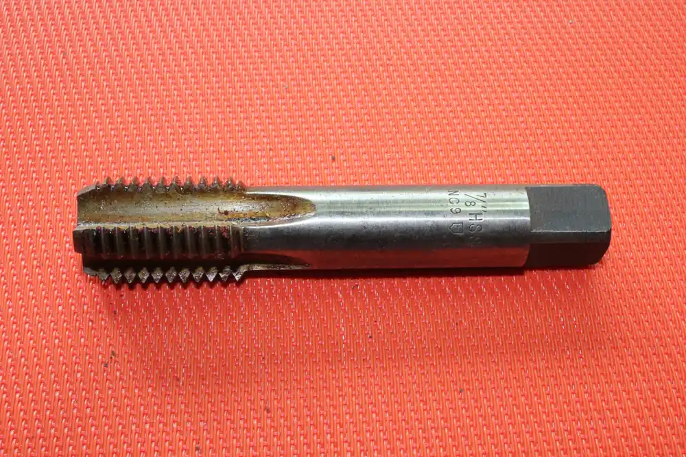 Preiswert Gewindebohrer 7/8" NC HSS