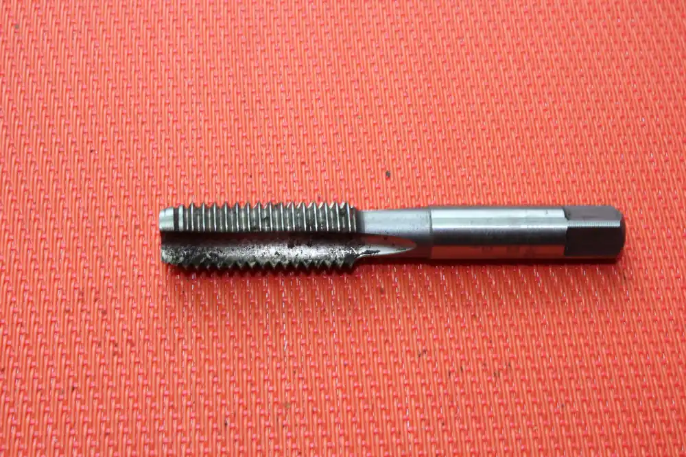 Preis Gesenkt Gewindebohrer M12 HSS