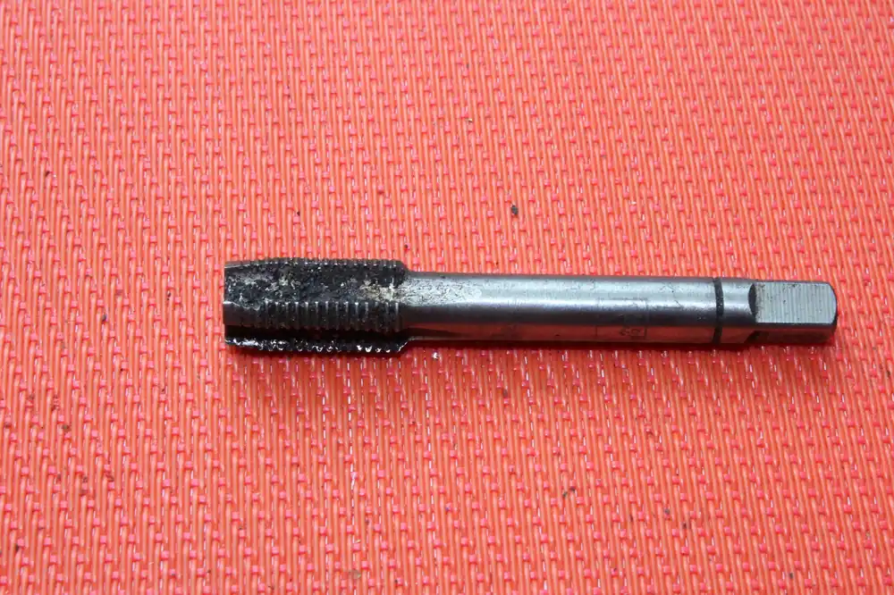 Sonderangebot Gewindebohrer M10 6H HSS