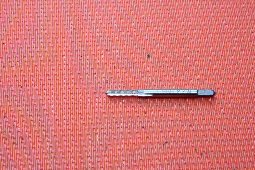 Gewindebohrer M2,3 HSS Rabatt