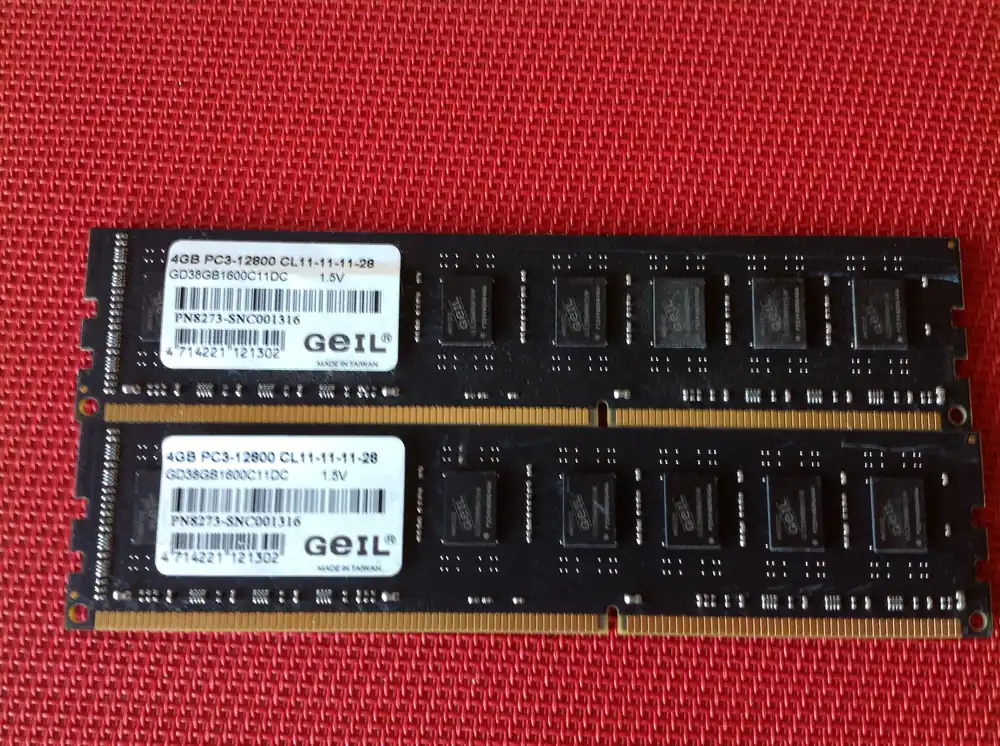 2 x Arbeitsspeicher G.E.I.L. 4 GB PC3-12800 CL11-11-11-28 Sonderaktion