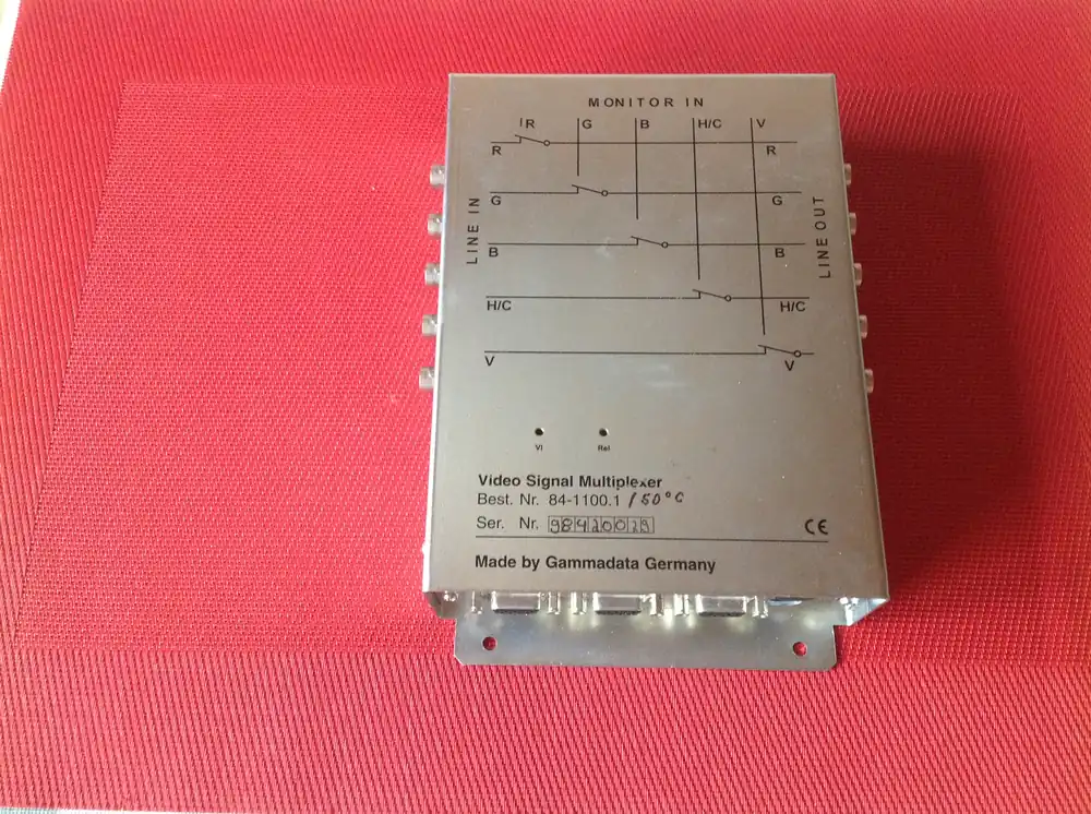 Knallerangebot RGB Video Signal Multiplexer
