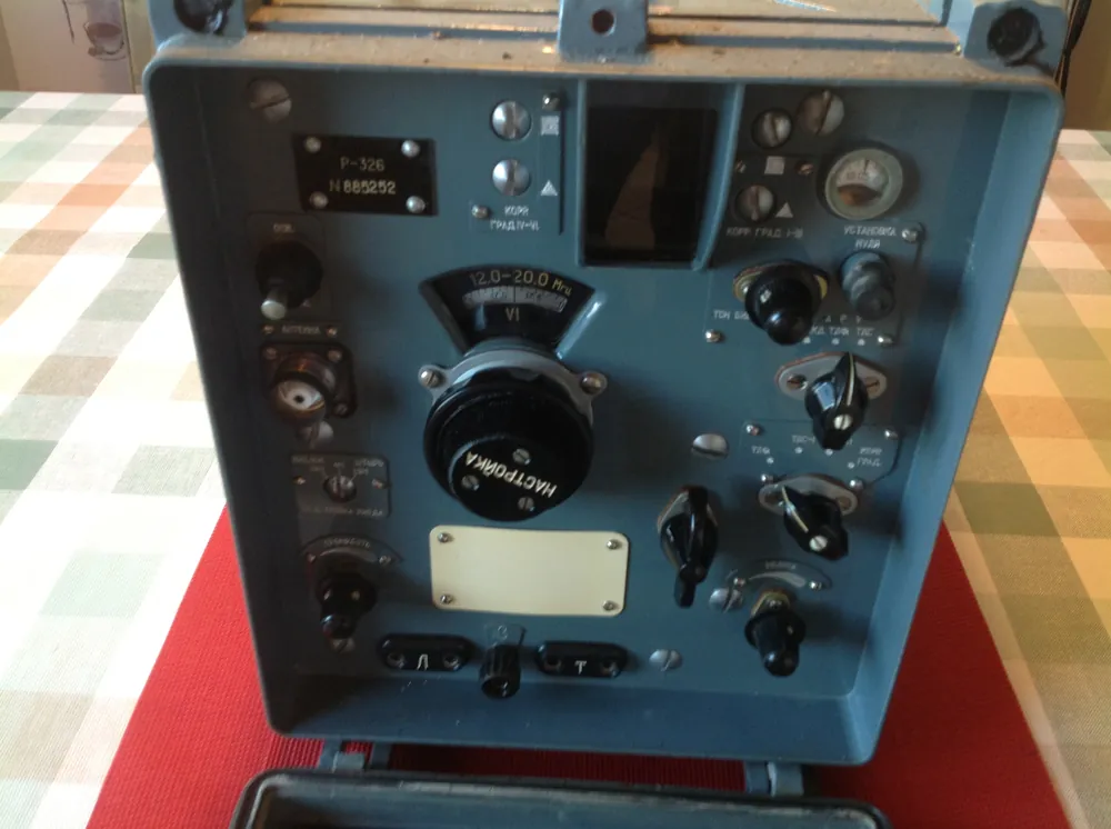 Russischer KW-Empfänger R-326/P-326 Must-Have