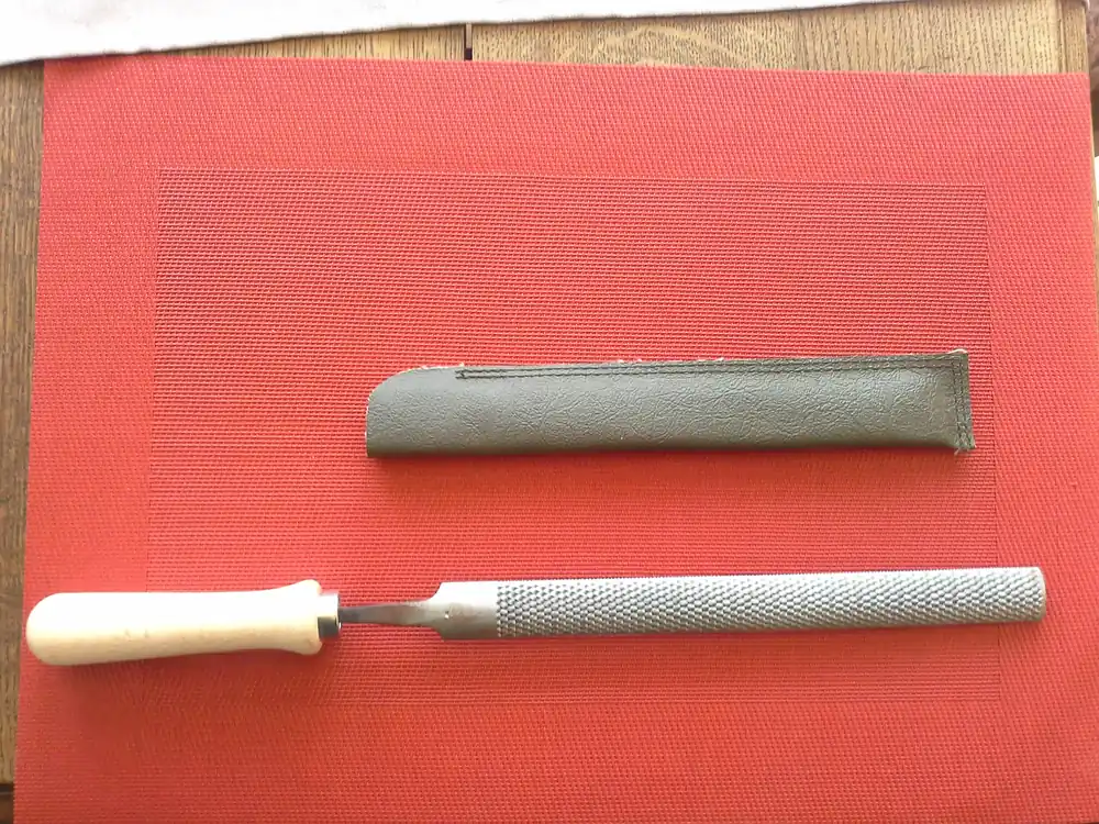 Schnäppchen Halbrundraspel