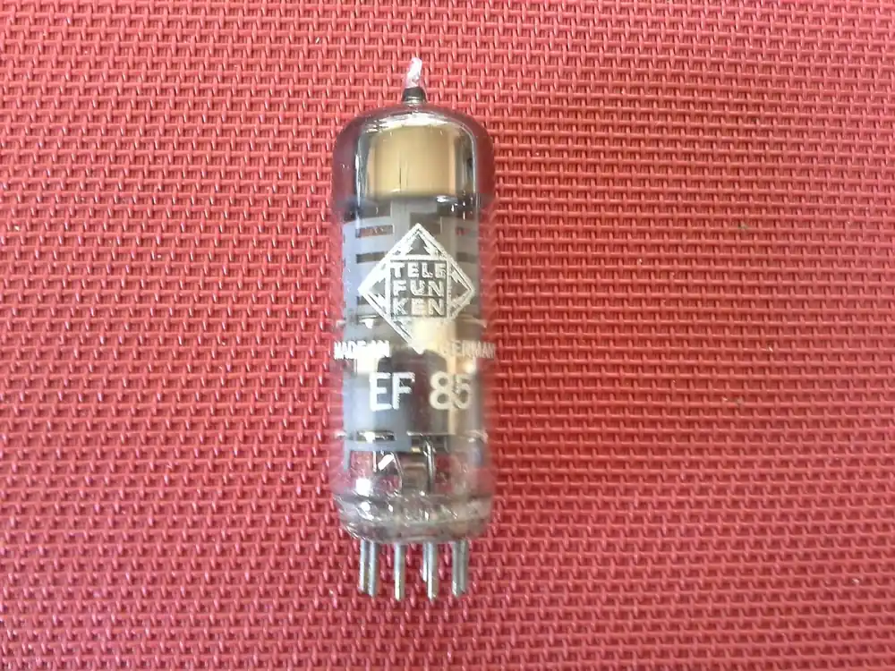 Neue Kollektion Radioröhre Typ EF 85