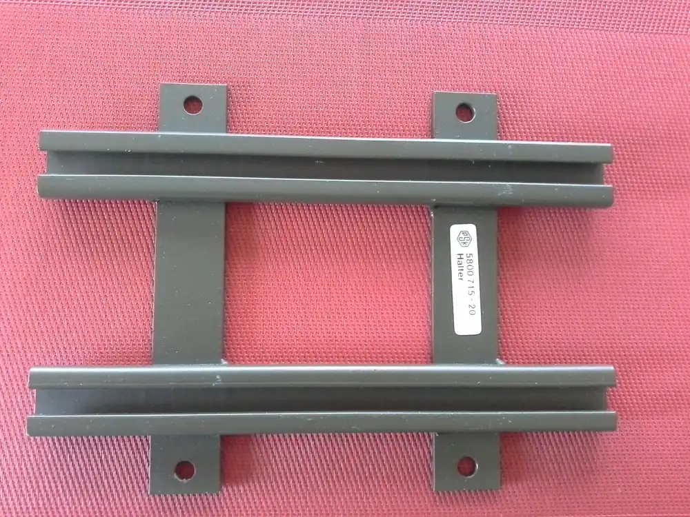 Kracherpreis Halter für Fernmeldegerätergänzungssatz;Funkgerät SEM 25/35, Satz 2