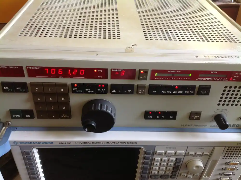 AEG/Telefunken VLF-HF Receiver Allwellenempfänger E 800/2 Must-Have