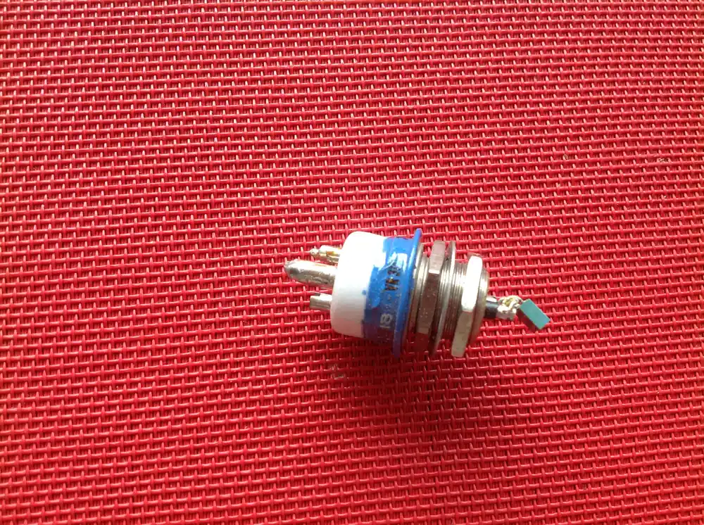 Neuheit Siemens HF Vakuum Relais VR 311 26,5 Volt, 335 Ohm