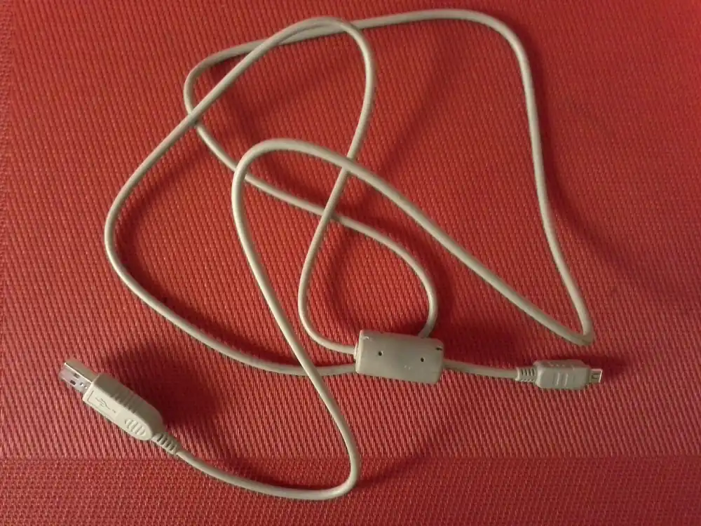 Nur Für Kurze Zeit USB-Kabel Länge 1,35 m