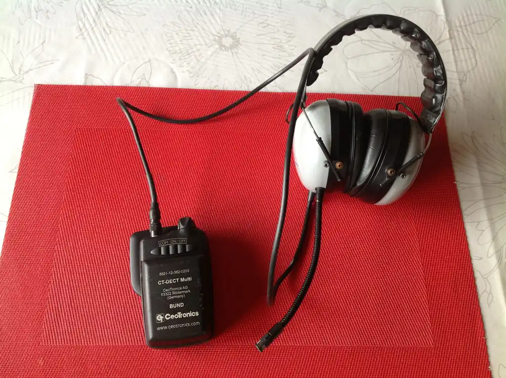 Mega-Angebot Funkgerätesatz CeoTronics CT-DECT Multi mit Headset CeoTronis