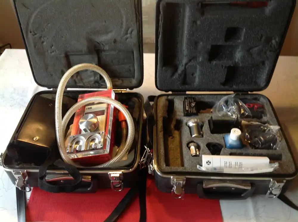 Wochenendangebot Krautkrämer Wanddickenmeßgerät Typ DM 2 - BW mit Aufnahmeadapter für Unterwassernutzung
