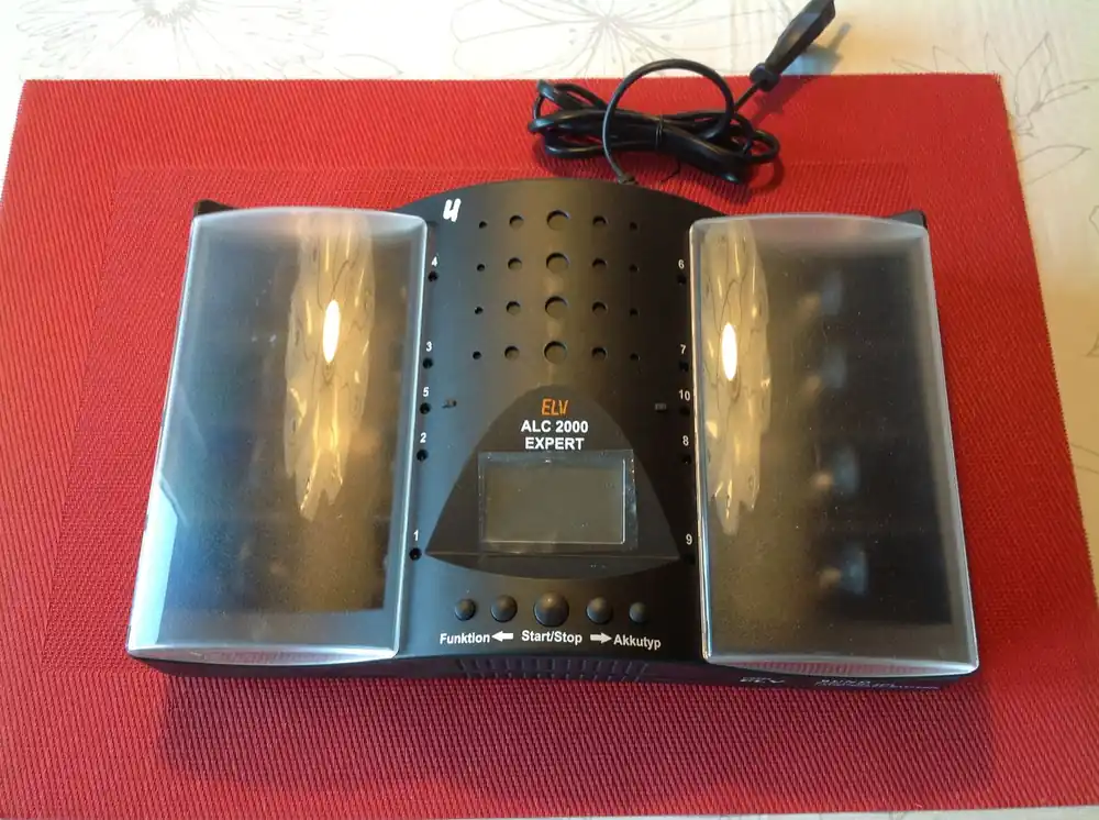 Zertifiziert Batterieladegerät ELv ALC 2000 Expert