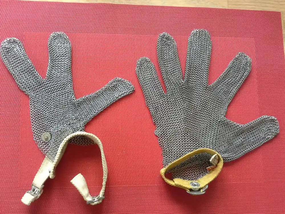 Kettenhandschuhset Markenware