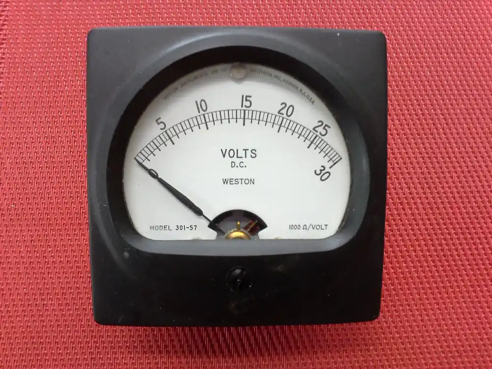 Must-Have Voltmeter WESTON Modell 301-57
