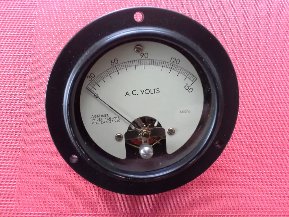 Voltmeter A&M Modell 366-287 Top-Preis