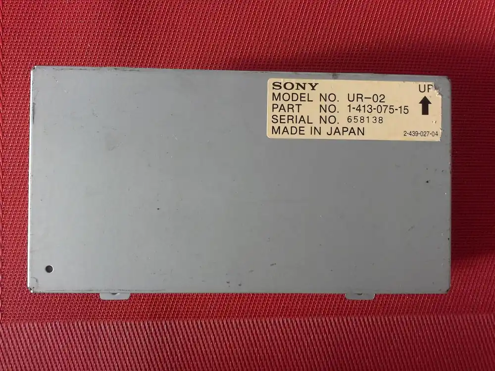 Stromversorgungsgerät SONY MODEL-NO. UR-02 Neu Im Sortiment