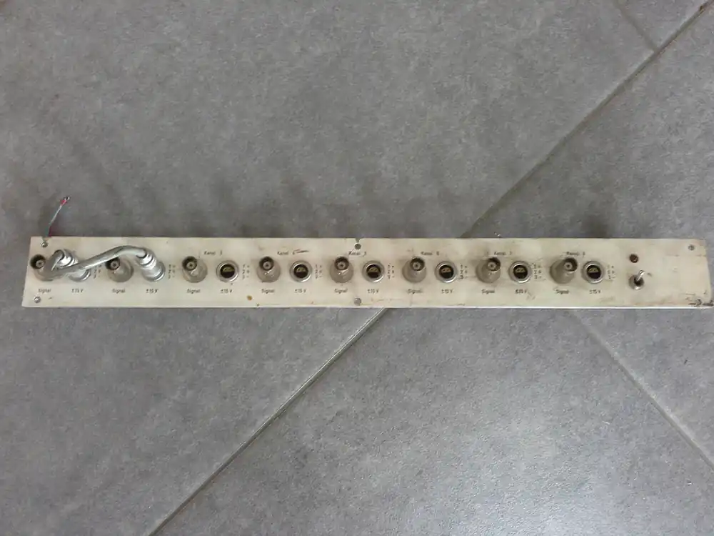 Knallerangebot Einbauleiste für bis zu 8 Kanäle
