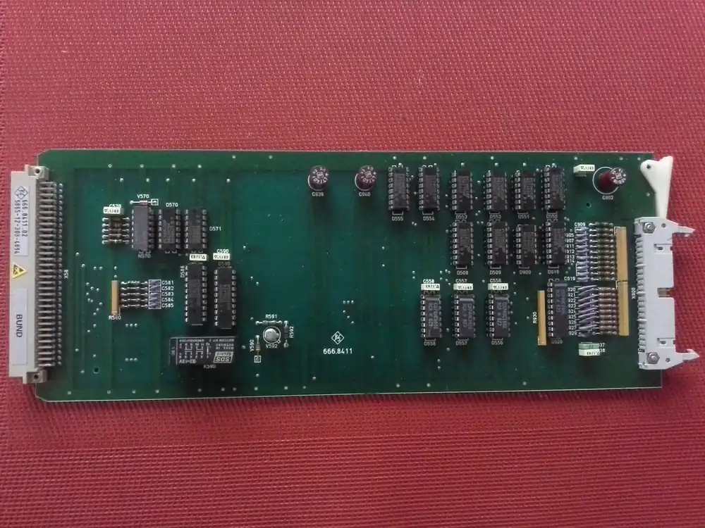 Neuheit Gedruckter Schaltkreis Rohde & Schwarz 666.8411