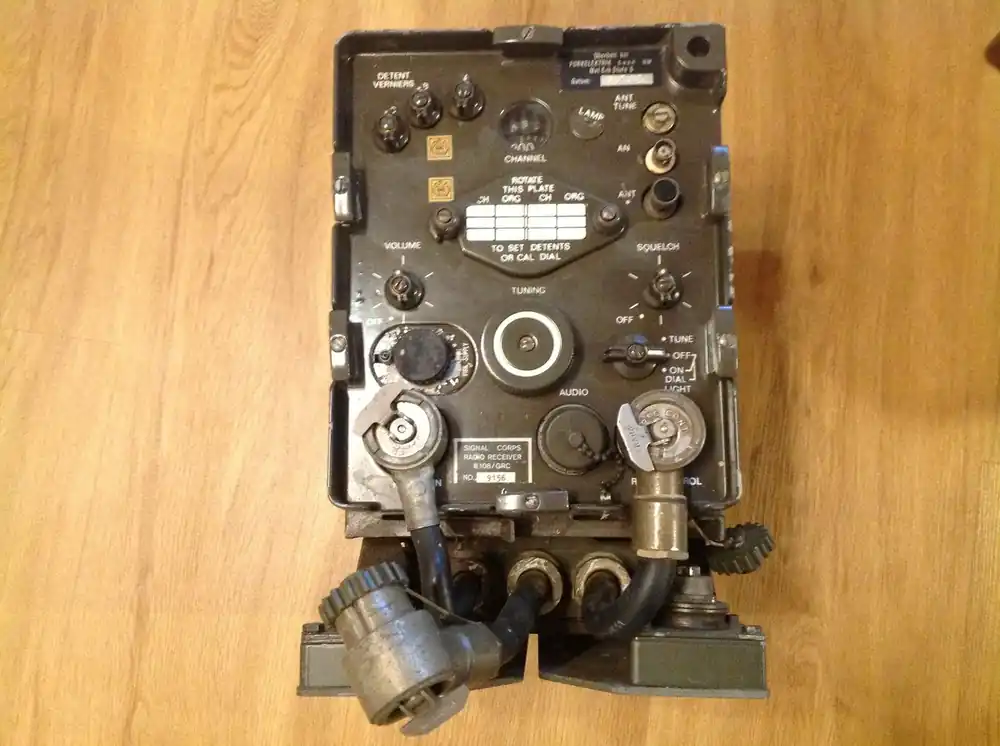 Aktuell Radio Receiver-Empfänger RT-108/GRC Military U.S.