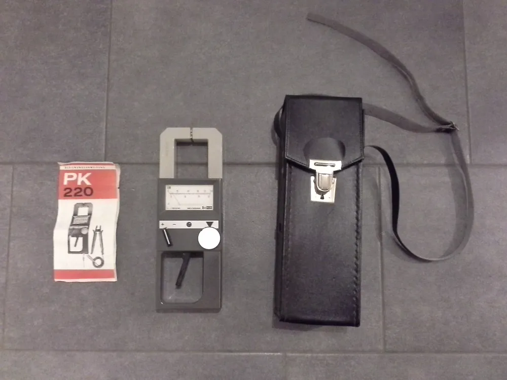 Günstig METRA BLANSKO Zangen-Ampere-Voltmeter Typ 220 mit Zubehör