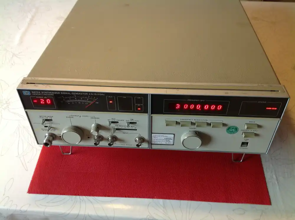 Begrenztes Angebot Hewlett Packard 8672A Syntthesized Generator 2....18 GHz