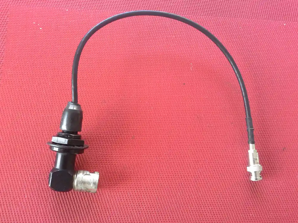Preiswert Hochfrequenzkabel mit 1x BNC-Stecker und 1 x TNC-Winkelstecker (W) - Länge 0,40m
