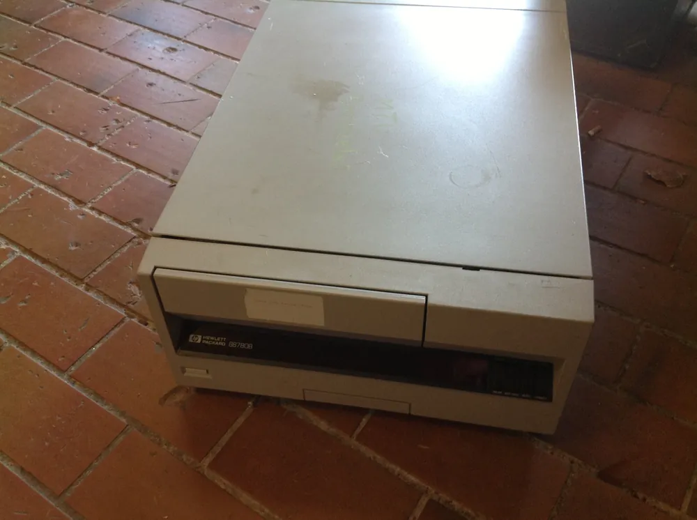 Preiswert Hewlett Packard 88780 B Autoload-Datenrolle mit Bandlaufwerk Vintage-Einheit