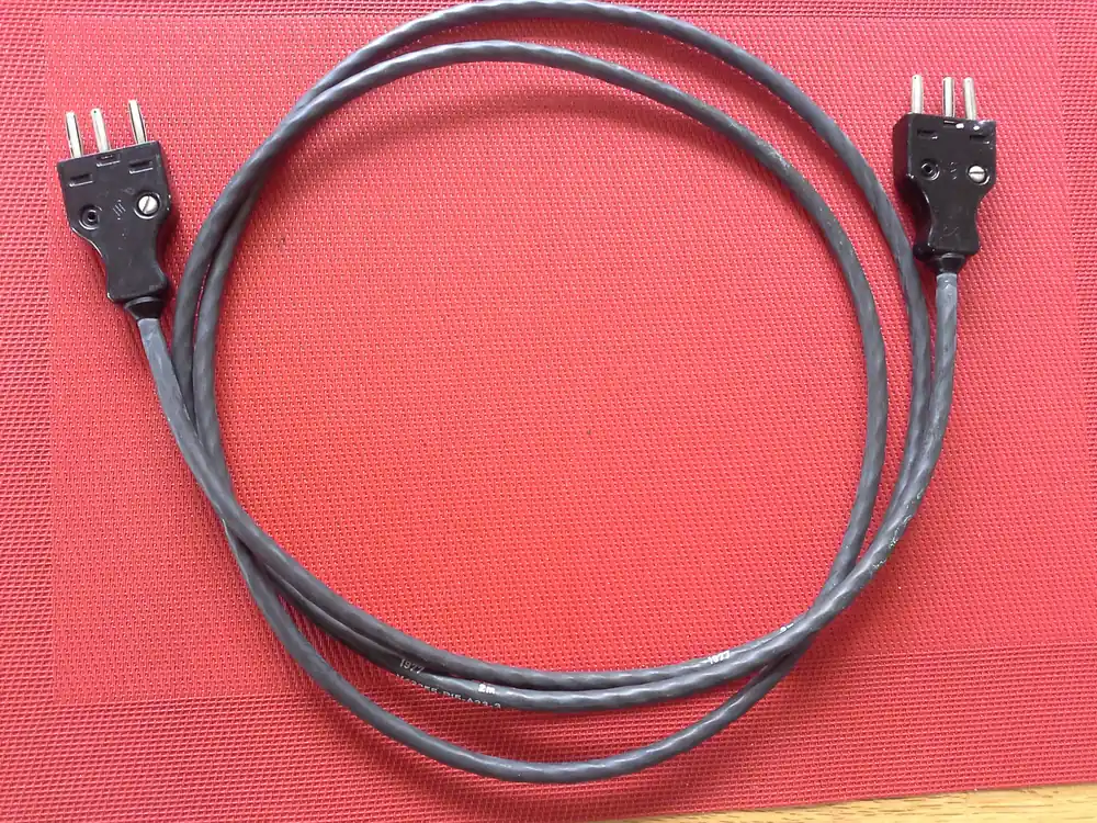 Fernsprechkabel mit 2 x 3-Pol. Bananenstecker – Länge 2 m Sonderaktion