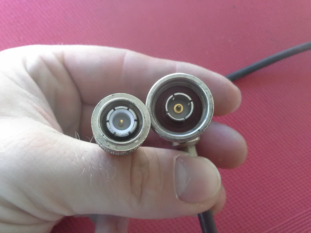 HF-Kabel mit 2 x BNC-Stecker abgewinkelt und gerade Länge 8 m Saisonangebot