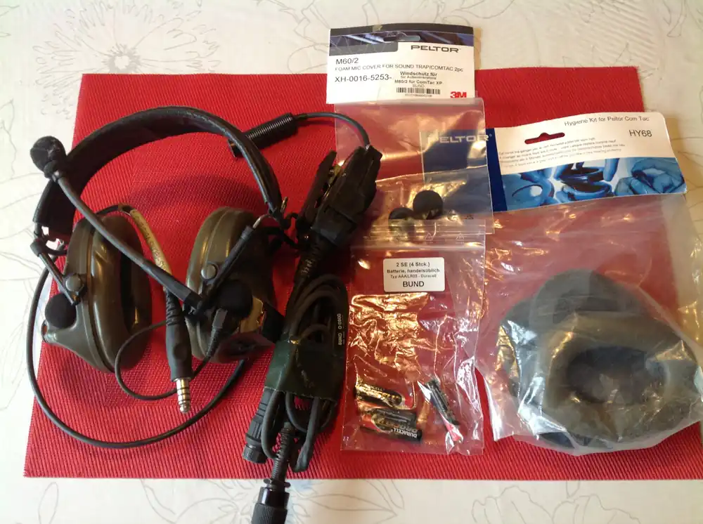 3M Peltor ComTac XP MT17H682FB-38 mit NF-10 u. 6 pol. Stecker Preis Gesenkt