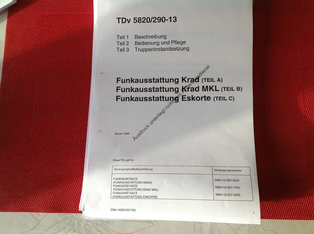 Echt Funkausstattung Krad, Teil A / Funkausstattung Krad MKL, Teil B / Funkausstattung Eskorte, Teil C, TDv 5820-12-307-3004